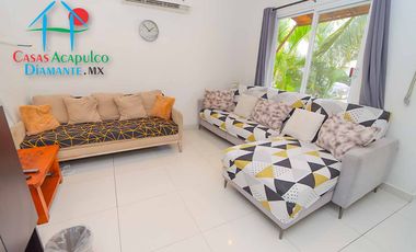 Casa con roof garden y jacuzzi