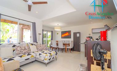 Casa con roof garden y jacuzzi