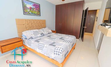 Casa con roof garden y jacuzzi