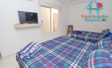 Casa con roof garden y jacuzzi