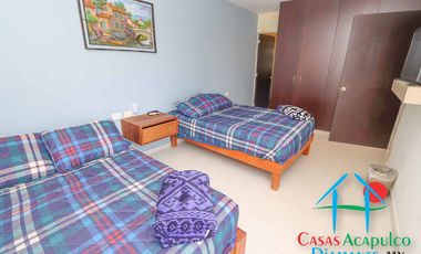 Casa con roof garden y jacuzzi