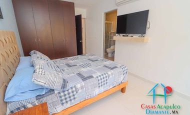 Casa con roof garden y jacuzzi