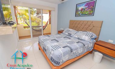 Casa con roof garden y jacuzzi