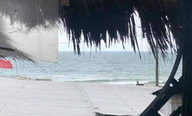 VENTA PROPIEDAD Y RESTAURANTE SAME ESMERALDAS