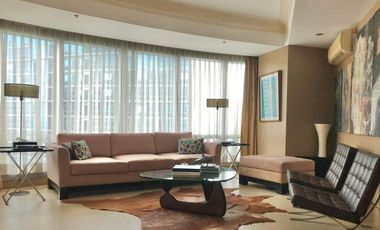 Unmatched Elegance: Spacious 3 Bedroom Flat with Floor-to-Ceiling Glass and Balcony in BGC's One McKinley Place! Lease Now!