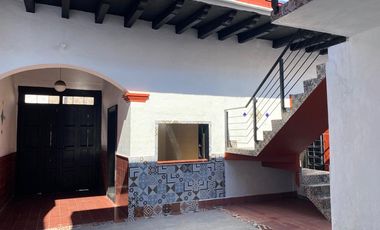 PLAZA COMERCIAL EN VENTA, MORELIA CENTRO HISTÓRICO, ubicado en esquina sobre Aquiles Serdán, a una calle de Las Tarascas, excelente ubicación comercia