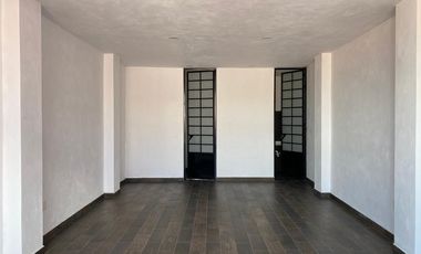 PLAZA COMERCIAL EN VENTA, MORELIA CENTRO HISTÓRICO, ubicado en esquina sobre Aquiles Serdán, a una calle de Las Tarascas, excelente ubicación comercia