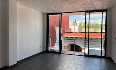 PLAZA COMERCIAL EN VENTA, MORELIA CENTRO HISTÓRICO, ubicado en esquina sobre Aquiles Serdán, a una calle de Las Tarascas, excelente ubicación comercia