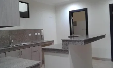 Se Alquila departamento en Urbanización Laguna Club