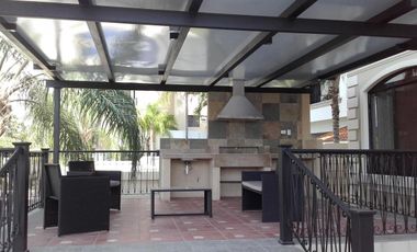 Se Alquila departamento en Urbanización Laguna Club