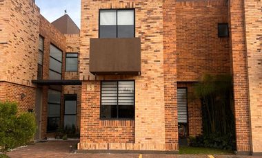 VENTA CASA EN CHIA VEREDA TIQUIZA SECTOR CHATO PARRILLA