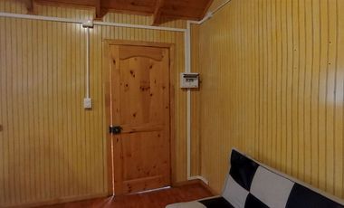 Parcela 2 hectáreas, con 3 cabañas  Ruta 5, Los Lagos $180.000.000