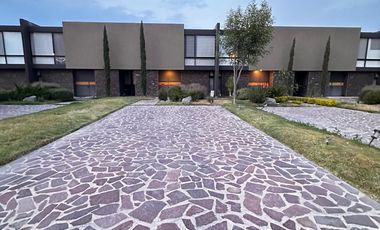 CASA EN RENTA AMUEBLADA EN VILLA HERMES