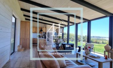 CASA LLANQUIHUE - FRUTILLAR   PRIVILEGIADA  VISTA A  VOLCANES EN VENTA