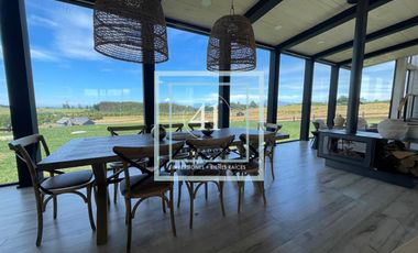 CASA LLANQUIHUE - FRUTILLAR   PRIVILEGIADA  VISTA A  VOLCANES EN VENTA