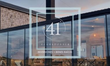CASA LLANQUIHUE - FRUTILLAR   PRIVILEGIADA  VISTA A  VOLCANES EN VENTA