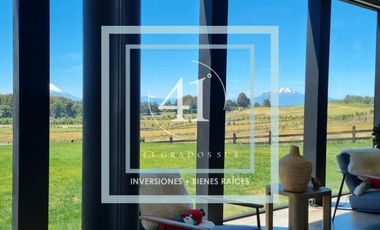 CASA LLANQUIHUE - FRUTILLAR   PRIVILEGIADA  VISTA A  VOLCANES EN VENTA