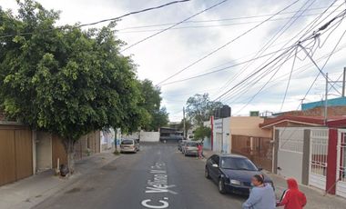 Oportunidad de Remate Bancario en Calle Velino M .Preza, Colonia San Andrés, Municipio Guadalajara, Estado de Jalisco- Casa Adjudicada