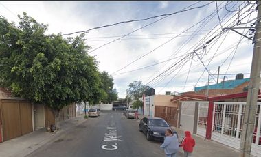 Oportunidad de Remate Bancario en Calle Velino M .Preza, Colonia San Andrés, Municipio Guadalajara, Estado de Jalisco- Casa Adjudicada