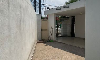 LOCAL/CASA EN RENTA SOBRE AVENIDA UNIVERSIDAD COLONIA PERIFERICO NORTE SAN NICOLAS DE LOS GARZA NL