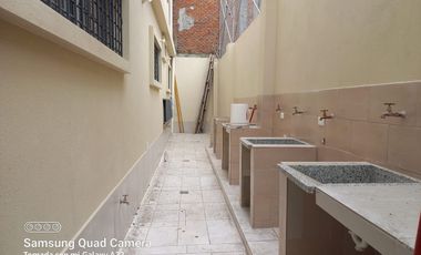 ALQUILER DE LINDO DEPARTAMENTO DE ESTRENO PLANTA BAJA EN AV. DOMINGO COMIN SUR DE GUAYAQUIL.