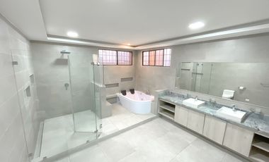 Venta de Casa en Kennedy Norte, Guayaquil