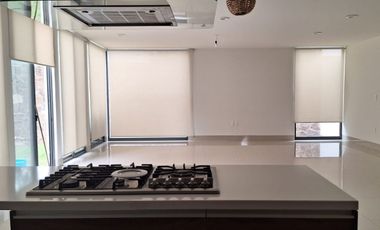 RENTA EN LOMAS DEL MOLINO II, BAÑO COMPLETO EN CADA RECAMARA, SALA DE TV, CUARTO DE SERVICIO Y MAS