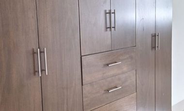 RENTA EN LOMAS DEL MOLINO II, BAÑO COMPLETO EN CADA RECAMARA, SALA DE TV, CUARTO DE SERVICIO Y MAS