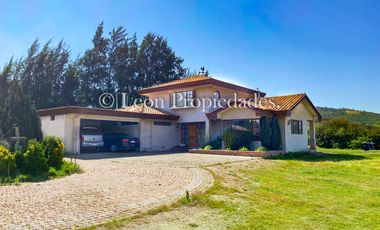 León Propiedades vende Parcela con casa en Camino El Toro, Curacaví
