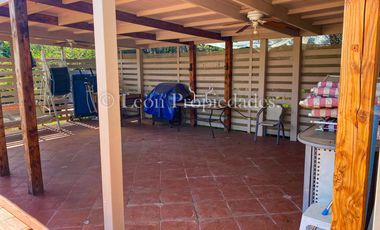 León Propiedades vende Parcela con casa en Camino El Toro, Curacaví