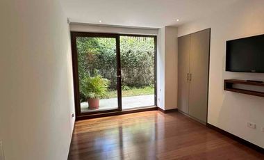 Venta departamento con jardín 2 dormitorios en tumbaco diseño Londono