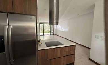 Venta departamento con jardín 2 dormitorios en tumbaco diseño Londono