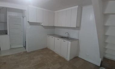 Townhouse in Valle Verde 2 Kaimito Pasig  For Sale