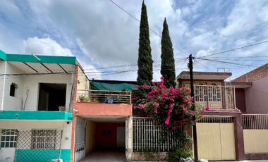 Casa en venta en Santa Cruz del Valle, Tlajomulco