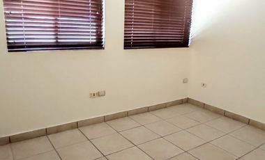Oficina sobre Calzada de Los Ángeles en RENTA