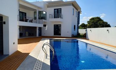 Classy and Modern House & Lot For Sale or For Rent