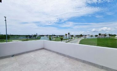 Casa en venta en Lomas del Dorado