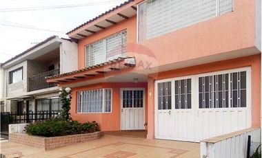 Se oferta en venta casa ubicada en Chía