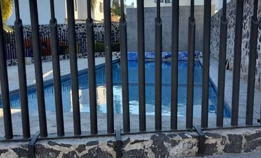 CASA EN RENTA EN VALLE DE JURIQUILLA CON ALBERCA !!!!!