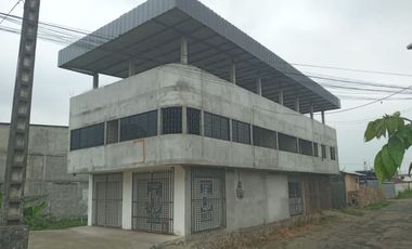 Vendo edificio comercial en Babahoyo