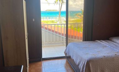SE ALQUILAN HABITACIONES POR NOCHE DE ACOMODACION DE PAREJA Y MULTIPLE, EXCELNTE UBICACION