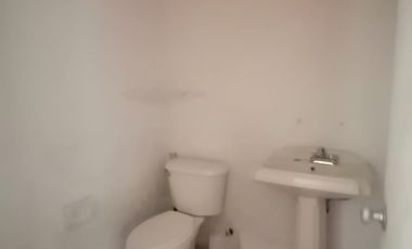 Se renta Casa para oficinas, en la Arbide, Consultorios, Clínica, Spa a 5 minutos del Centro