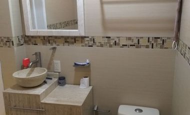 Habitación amueblada