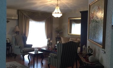 CASA EN CALLE PRIVADA (EXCELENTE UBICACIÓN)