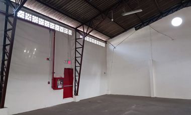 Bodega de alquiler en la Av. Juan Tanca Marengo