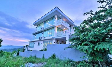 Overlooking House For Sale in Talisay City Cebu