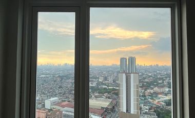 2 Bedroom with Balcony Condo For Sale Vista Shaw Wack wack Mandaluyong near Golf Course