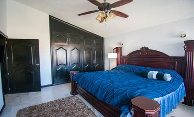 VENTA- Casa en Fraccionamiento El Cid, Mazatlan, Sinaloa
