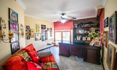 VENTA- Casa en Fraccionamiento El Cid, Mazatlan, Sinaloa
