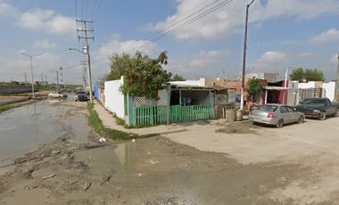 CASA EN ARTICULO 9 902, LOS TOOGANES, NUEVO LAREDO.